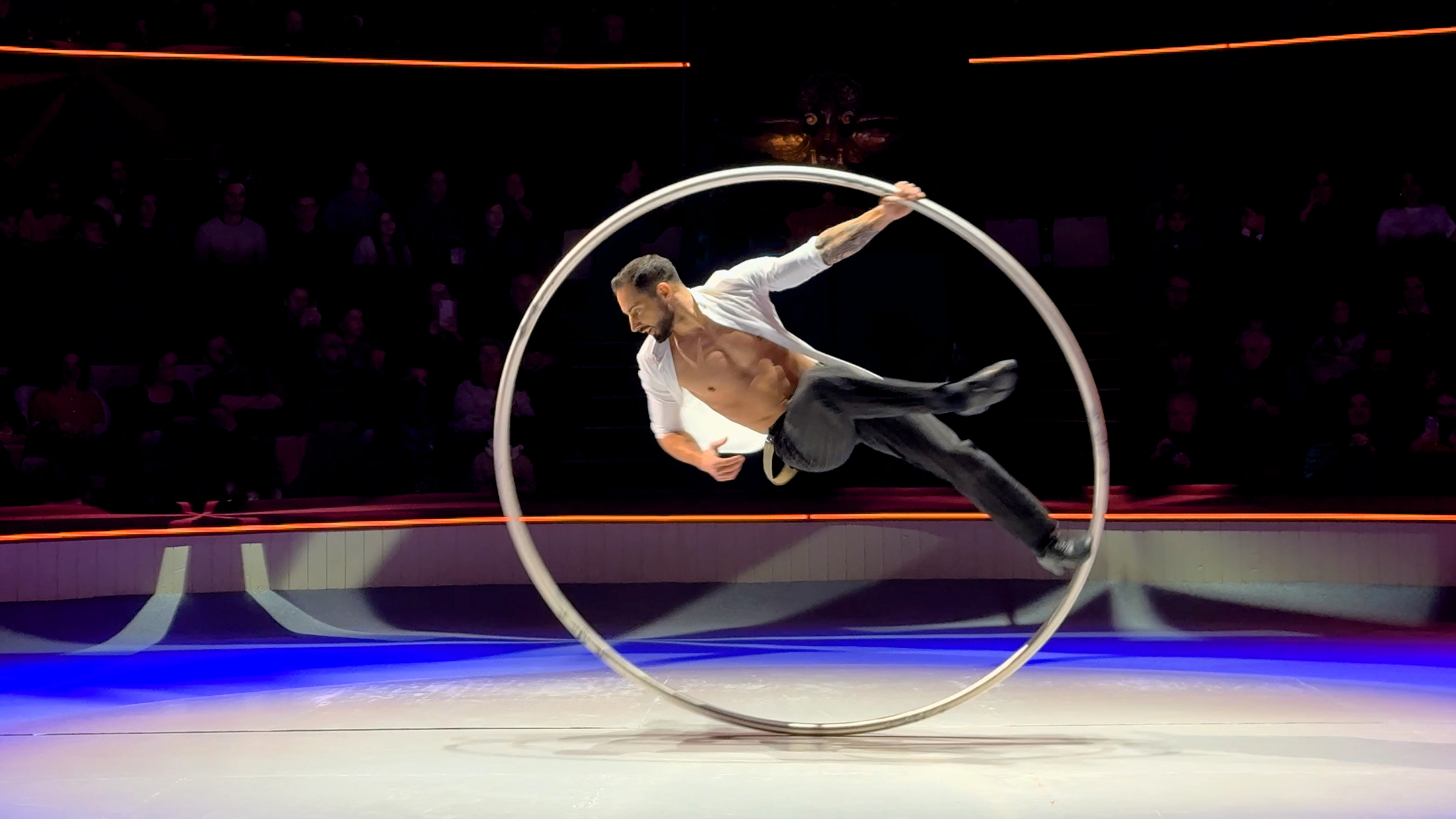 Guillaume Juncar | TEMPO by Cirque d'Hiver Bouglione