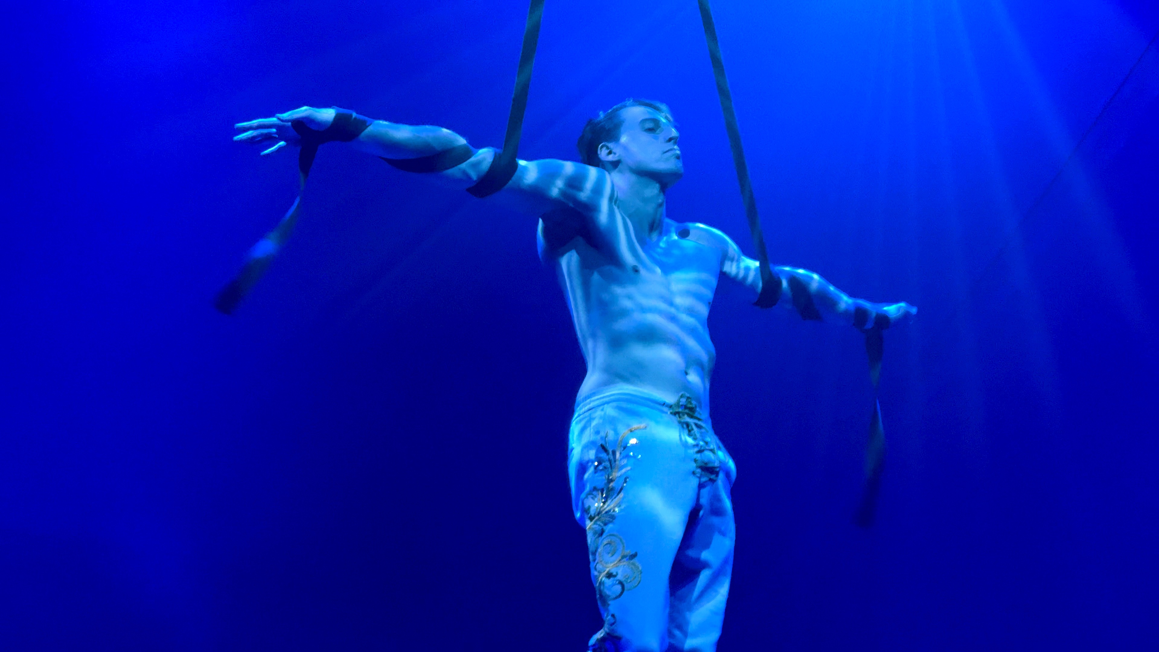 Merrick Ashton | Aerial Straps